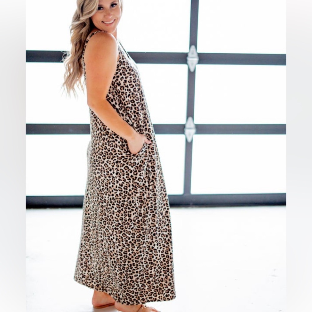 NWT Leopard Print Maxi Dress
